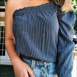 american eagle one sleeve blouse